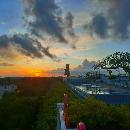 Maxonehotels At Bukit Jimbaran Экстерьер фото